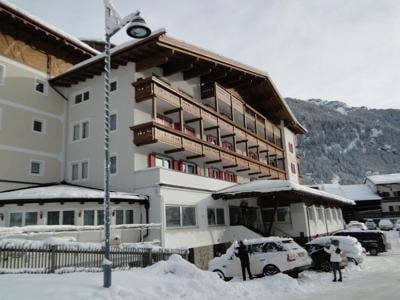 Hotel Astoria (Canazei)